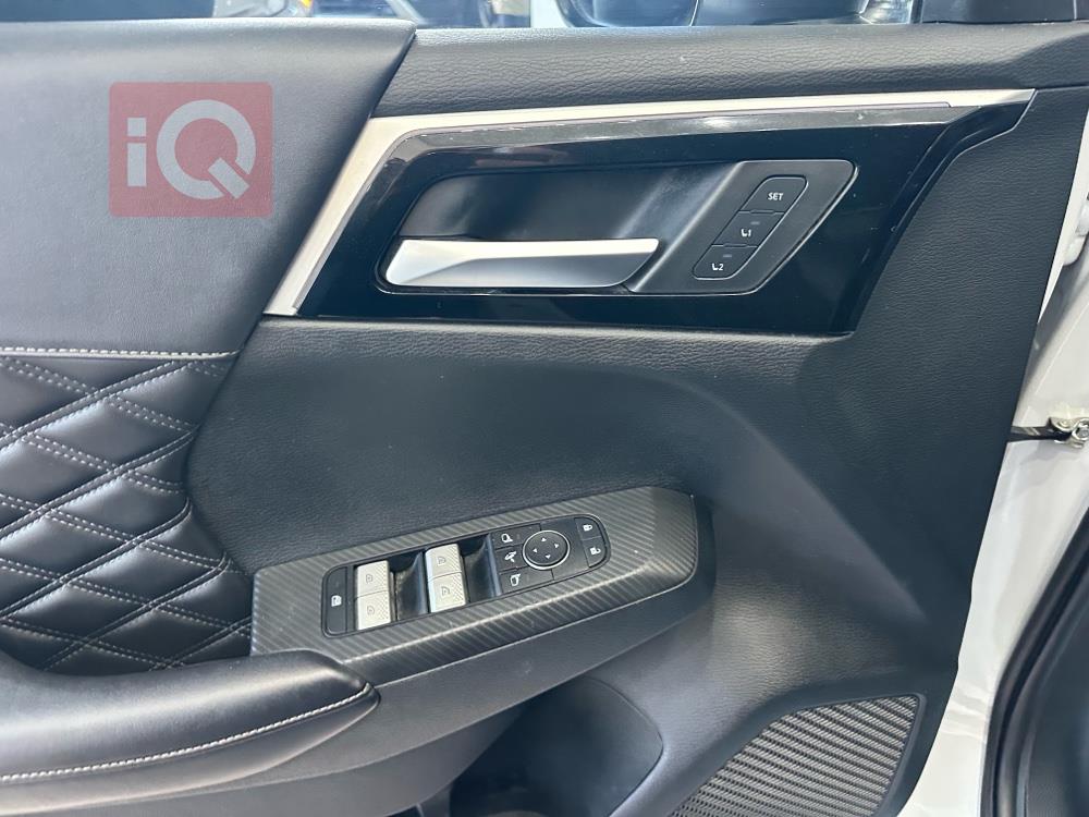 ميتسوبيشي اوتلاندر